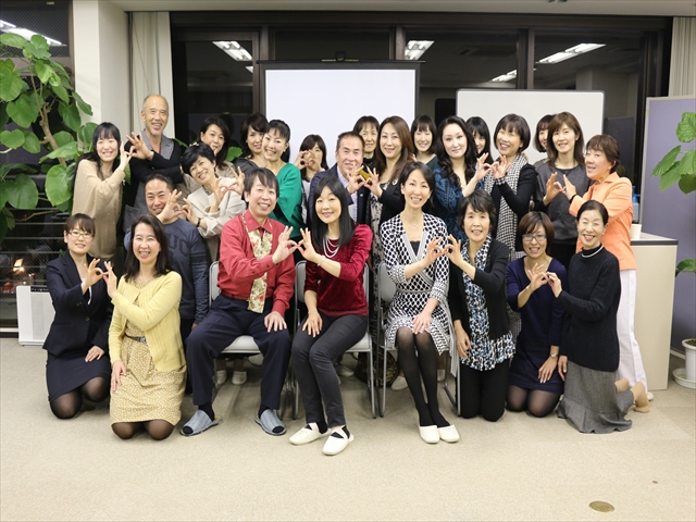 12月5日(土)肌荒れの季節に負けない!透き通った肌を手に入れキラキラに輝く魔法の美肌術セミナー終了
